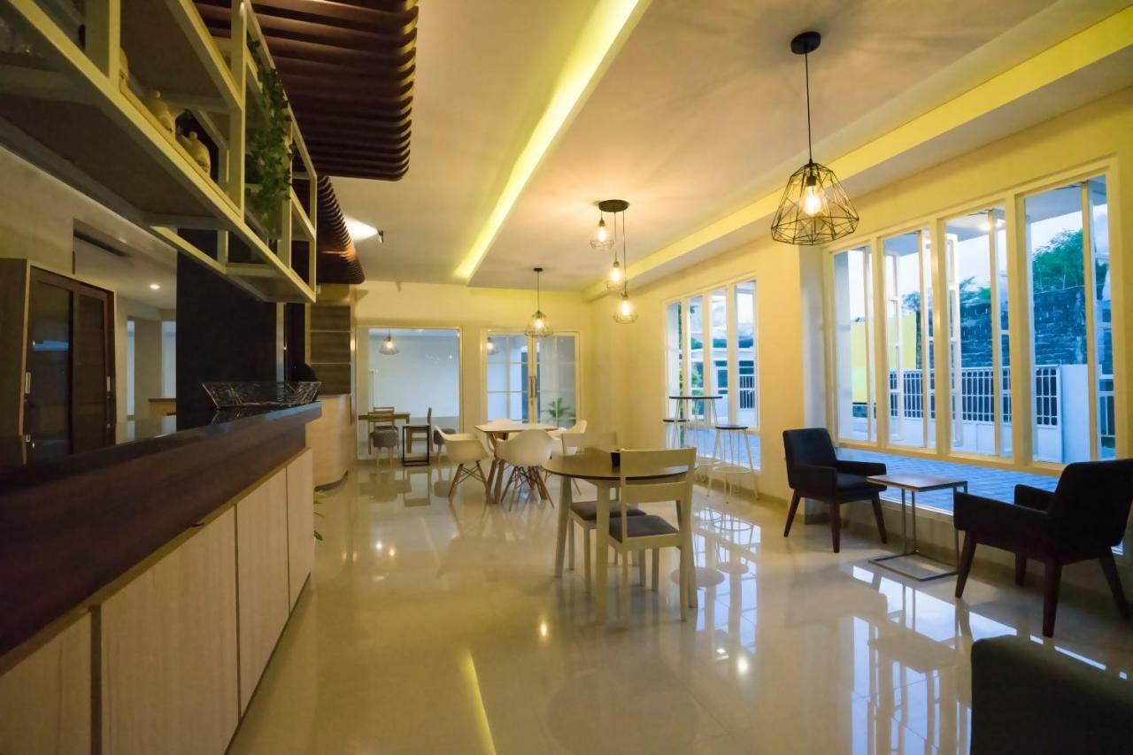 W House Syariah Tempat Tidur & Sarapan