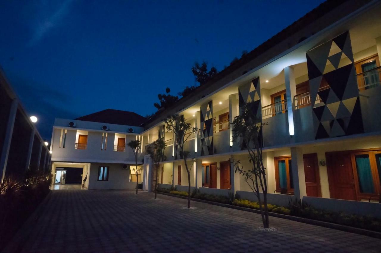 W House Syariah Tempat Tidur & Sarapan 2*